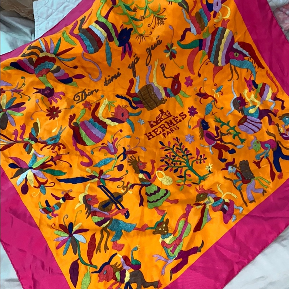 Auth Hermès scarf EUC